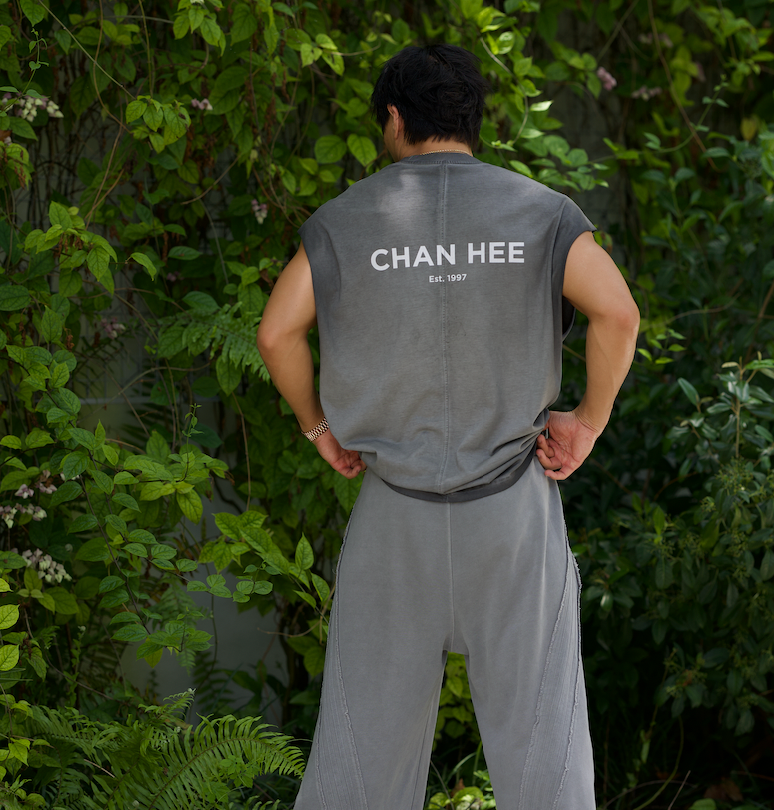 CHAN HEE Logo Tank Top